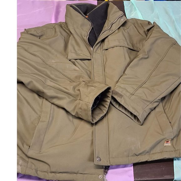 Weatherproof Garmet Company Men's Jacket. Rain proof, water, wind. - Picture 1 of 7